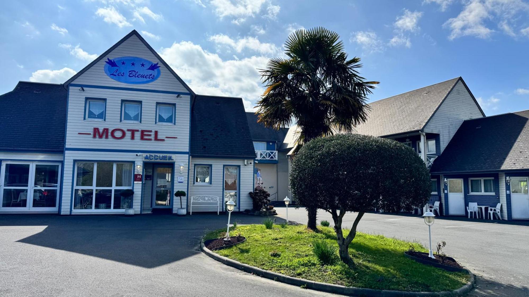 Contact Hotel - Motel Les Bleuets & Spa La Rivière-Saint-Sauveur Εξωτερικό φωτογραφία